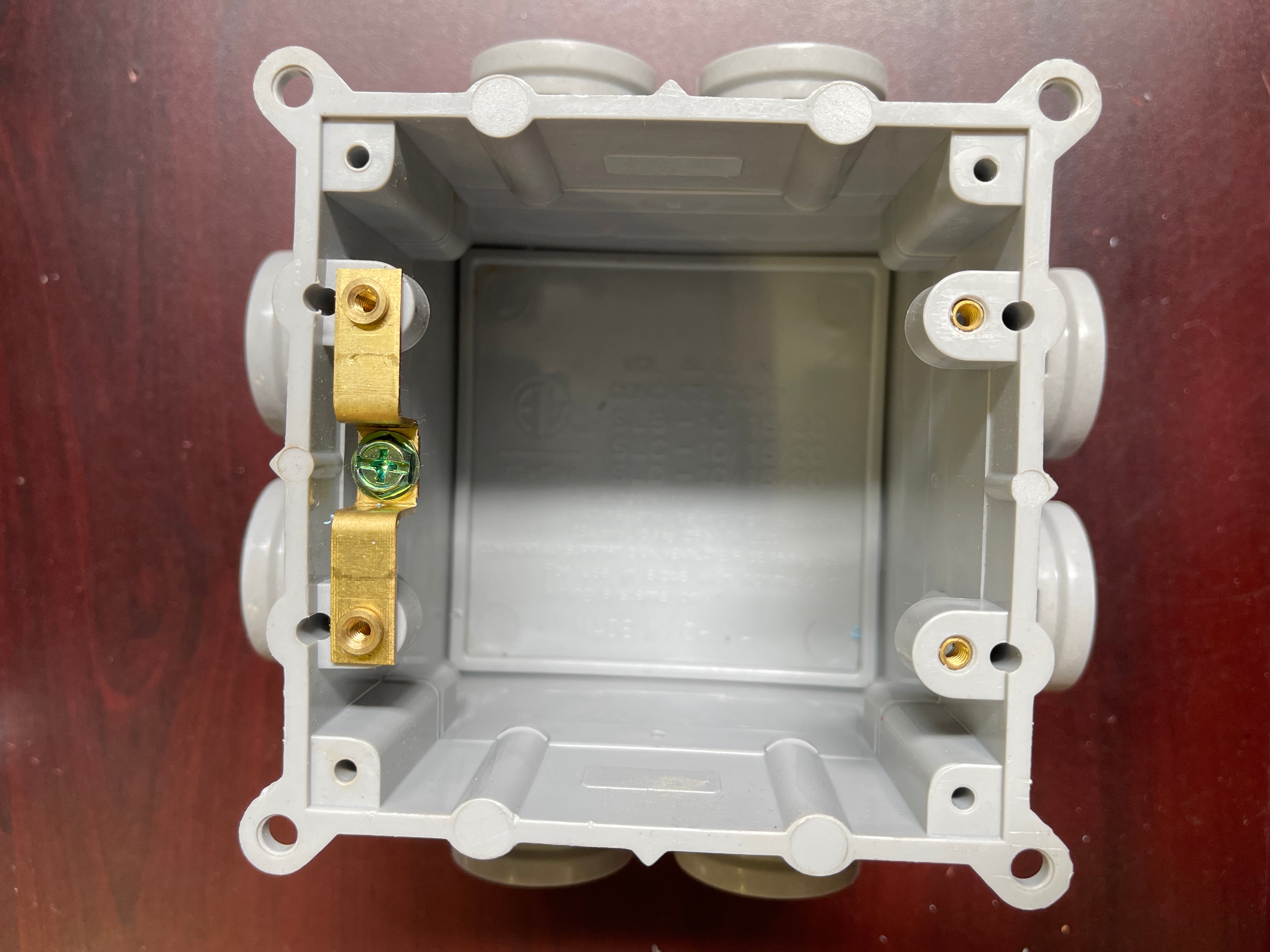PVC FS Box 2G 8X3/4" SLC