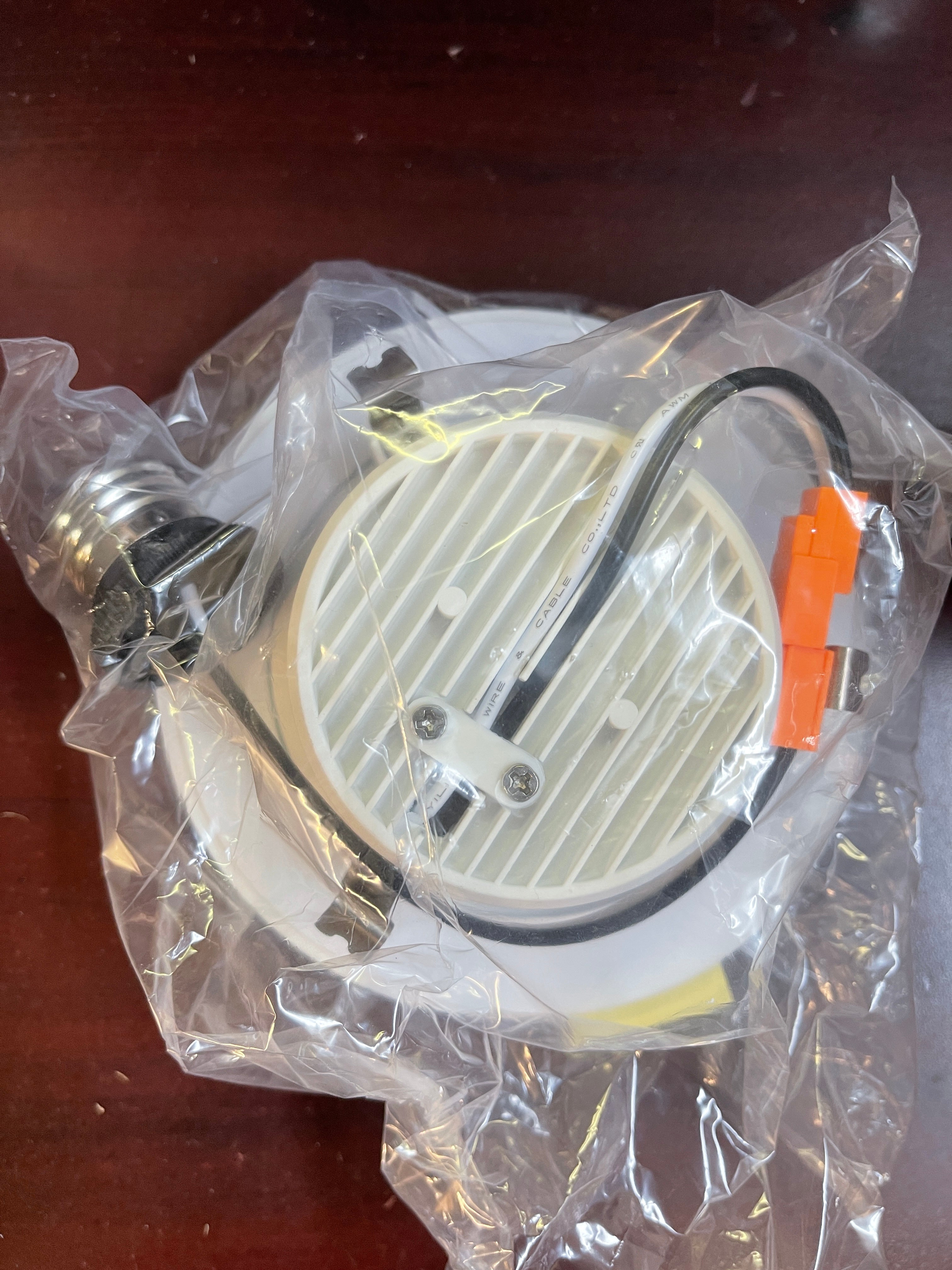 Pot Lights Aecolux 4" Retrofit LED 9W 5000K A30013